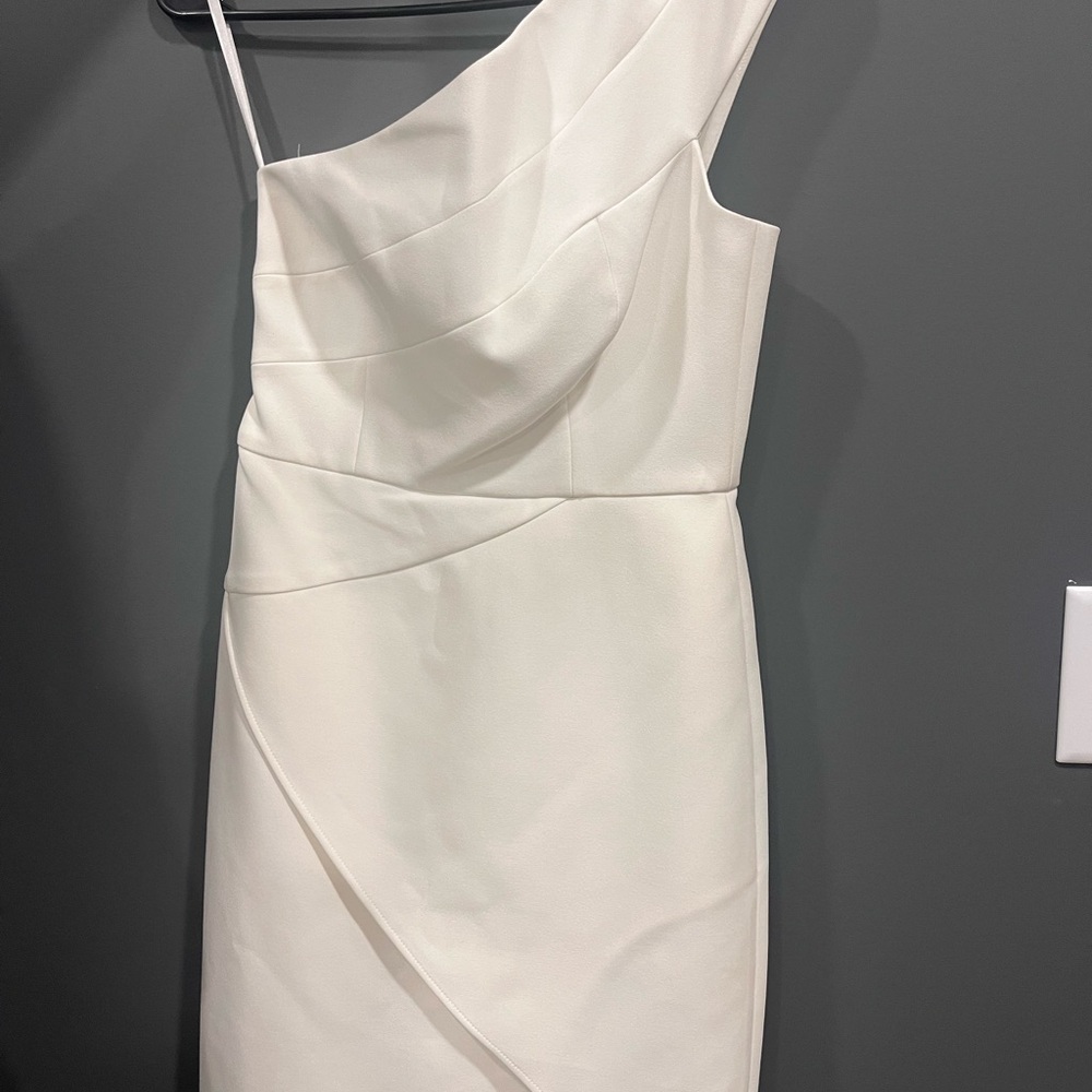 Elegant White One-Shoulder Dress